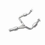 Load image into Gallery viewer, Magnaflow 11-15 GMC Yukon 6.2L Direct Fit Converter
