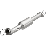 Load image into Gallery viewer, Magnaflow 05-15 Toyota Tacoma 4.0L Direct Fit Converter
