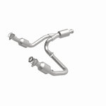 Load image into Gallery viewer, Magnaflow 14-15 Chevrolet Silverado 1500 5.3L Direct-Fit Catalytic Converter
