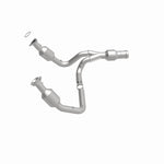 Load image into Gallery viewer, Magnaflow 15-16 Cadillac Escalade 6.2L Direct Fit Converter
