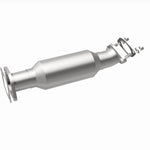 Load image into Gallery viewer, Magnaflow 07-09 Hyundai Santa Fe 3.3L Direct Fit Converter
