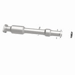 Load image into Gallery viewer, Magnaflow 14-15 Toyota Highlander 3.5L Direct Fit Converter
