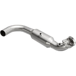 Load image into Gallery viewer, Magnaflow 07-08 Ford Expedition 5.4L Direct Fit Converter
