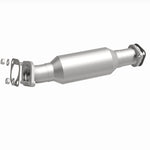Load image into Gallery viewer, Magnaflow 07-09 Hyundai Santa Fe 3.3L Direct Fit Converter
