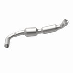 Load image into Gallery viewer, Magnaflow 2007 Ford E-150 4.6L Direct Fit Converter
