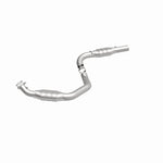 Load image into Gallery viewer, MagnaFlow Conv DF 03-05 Express 2500 4.8L Driver Side

