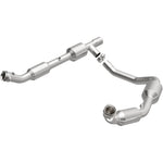 Load image into Gallery viewer, Magnaflow 05-08 Ford E-350 Super Duty 5.4L Direct Fit Converter

