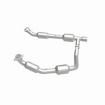 Load image into Gallery viewer, Magnaflow 05-08 Ford E-350 Super Duty 5.4L Direct Fit Converter

