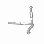 Load image into Gallery viewer, Magnaflow 07-08 Ford Expedition 5.4L Direct Fit Converter
