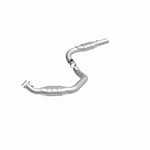 Load image into Gallery viewer, MagnaFlow Conv DF 03-05 Express 2500 4.8L Driver Side

