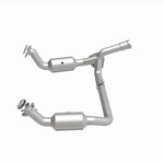 Load image into Gallery viewer, Magnaflow 19-20 GMC Sierra 1500 Single Underbody 4.3L/5.3L Direct Fit Catalytic Converter
