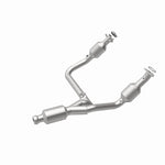 Load image into Gallery viewer, Magnaflow 14-15 Chevrolet Silverado 1500 5.3L Direct-Fit Catalytic Converter
