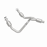 Load image into Gallery viewer, Magnaflow 14-15 Chevrolet Silverado 1500 5.3L Direct-Fit Catalytic Converter
