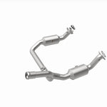 Load image into Gallery viewer, Magnaflow 19-20 GMC Sierra 1500 Single Underbody 4.3L/5.3L Direct Fit Catalytic Converter
