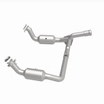 Load image into Gallery viewer, Magnaflow 19-20 GMC Sierra 1500 Single Underbody 4.3L/5.3L Direct Fit Catalytic Converter
