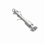 Load image into Gallery viewer, Magnaflow 14-15 Toyota Highlander 3.5L Direct Fit Converter
