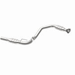 Load image into Gallery viewer, Magnaflow 2006 Chevrolet Express 2500 4.8L Direct Fit Converter
