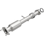 Load image into Gallery viewer, Magnaflow 14-15 Toyota Highlander 3.5L Direct Fit Converter
