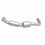 Load image into Gallery viewer, Magnaflow 2007 Ford E-150 4.6L Direct Fit Converter
