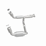 Load image into Gallery viewer, MagnaFlow Conv DF 99-00 Chevy Pickups 4.3L
