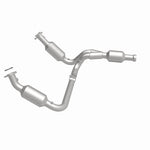 Load image into Gallery viewer, Magnaflow 09-13 Chevrolet Silverado 1500 5.3L Direct Fit Converter
