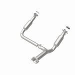 Load image into Gallery viewer, Magnaflow 07-08 Chevrolet Silverado 1500 4.3L Direct Fit Converter
