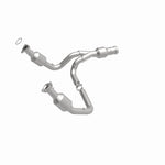 Load image into Gallery viewer, Magnaflow 15-16 Cadillac Escalade 6.2L Direct Fit Converter
