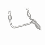 Load image into Gallery viewer, Magnaflow 14-15 Chevrolet Silverado 1500 5.3L Direct-Fit Catalytic Converter
