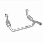 Load image into Gallery viewer, Magnaflow 19-20 GMC Sierra 1500 Single Underbody 4.3L/5.3L Direct Fit Catalytic Converter
