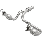 Load image into Gallery viewer, Magnaflow 15-16 Cadillac Escalade 6.2L Direct Fit Converter
