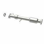 Load image into Gallery viewer, Magnaflow 14-15 Toyota Highlander 3.5L Direct Fit Converter
