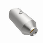 Load image into Gallery viewer, Magnaflow 2.50in. Uni. Ford 8617 Mid-Bed Series Direct Fit Converter
