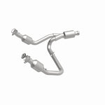 Load image into Gallery viewer, Magnaflow 14-15 Chevrolet Silverado 1500 5.3L Direct-Fit Catalytic Converter

