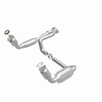 Load image into Gallery viewer, MagnaFlow Conv DF 99-00 Chevy Pickups 4.3L
