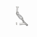 Load image into Gallery viewer, MagnaFlow Conv DF 98 Ford Expedition 5.4L
