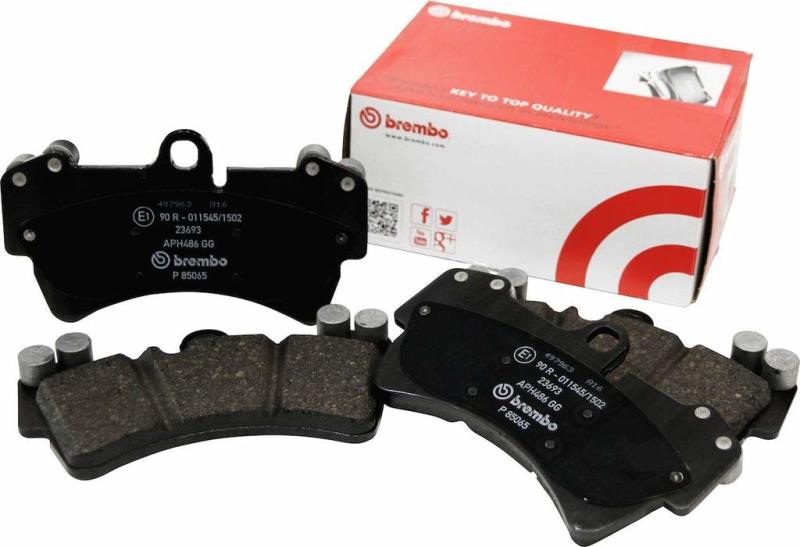 Brembo 1997 Volkswagen EuroVan/00-03 EuroVan Rear Premium NAO Ceramic OE Equivalent Pad