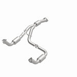 Load image into Gallery viewer, Magnaflow 12-17 Chevrolet Express 3500 6.0L Direct Fit Converter
