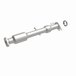 Load image into Gallery viewer, Magnaflow 14-15 Toyota Highlander 3.5L Direct Fit Converter
