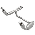 Load image into Gallery viewer, MagnaFlow Conv DF 99-00 Chevy Pickups 4.3L
